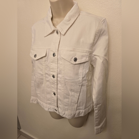 NWT Mango Ladies Cropped White Denim Jacket - Picture 3 of 4